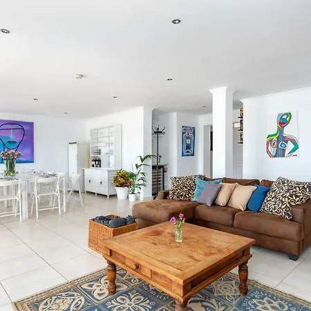 Casa Caleda Bed & Breakfast *